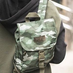 VS Pink Mini Camo Bag
